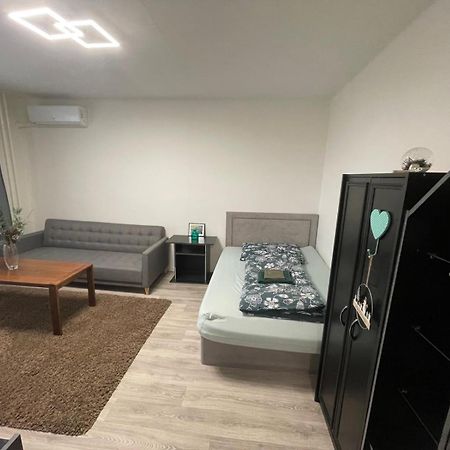Apartman Sabo Komenskeho Kosice Bagian luar foto